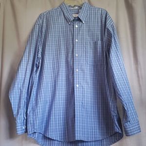 Men's XL Izod button down dress shirt.
